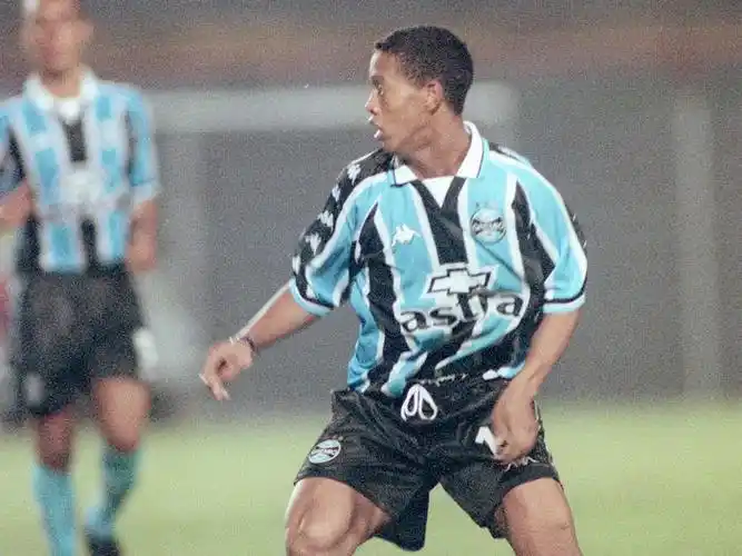 从而导致场 从而导致场