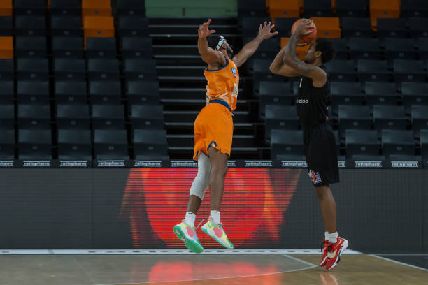 在对阵柏林 在对阵柏林